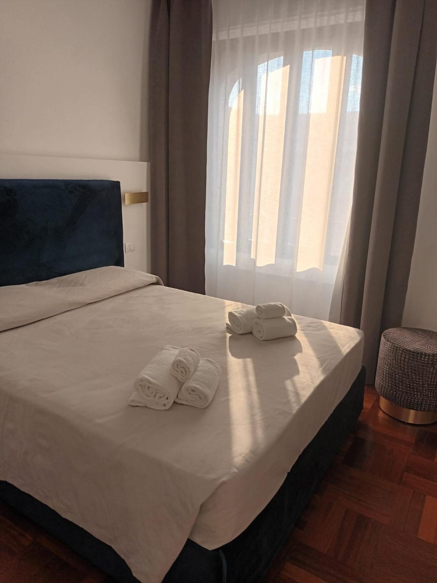 B&Bari, Via Crollalanza, Le Case Di Aurelia Guesthouse المظهر الخارجي الصورة